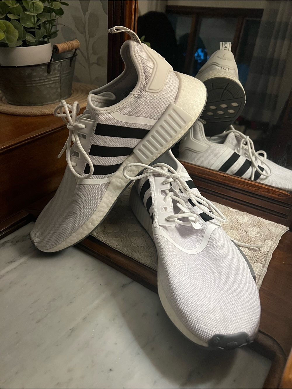 ADIDAS Classic NMD R1 Primeblue Athletic Sneakers Black White Men's Size 12.5